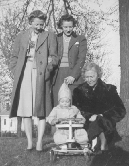 Madge, Carolyn, & Georgia Harrison with baby Jimmie Jr.