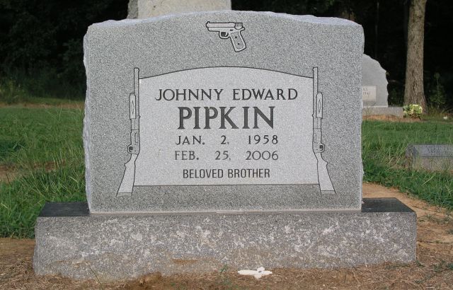 Johnny Pipkin Tombstone - Picture by JWH 7 Aug 2006