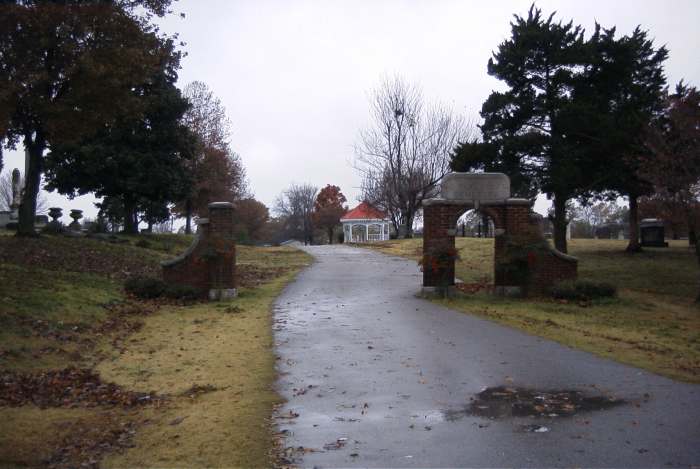 Entrance to Trenton Oakland Cemetery - Taken by JWH 26 Nov 2000
